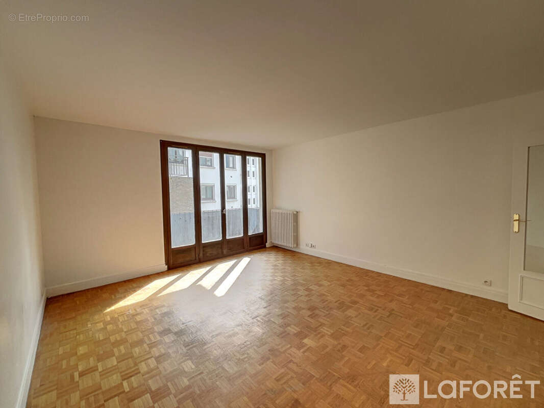 Appartement à GIF-SUR-YVETTE