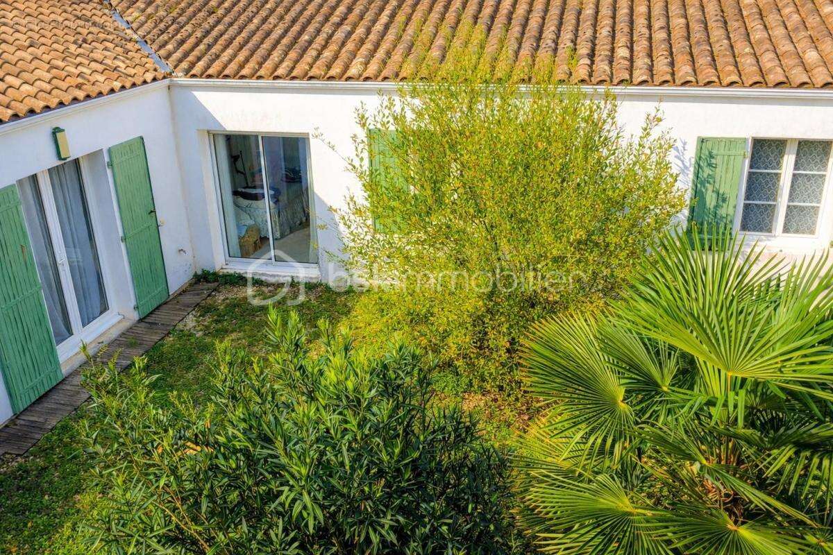 Maison à SAINT-AGNANT