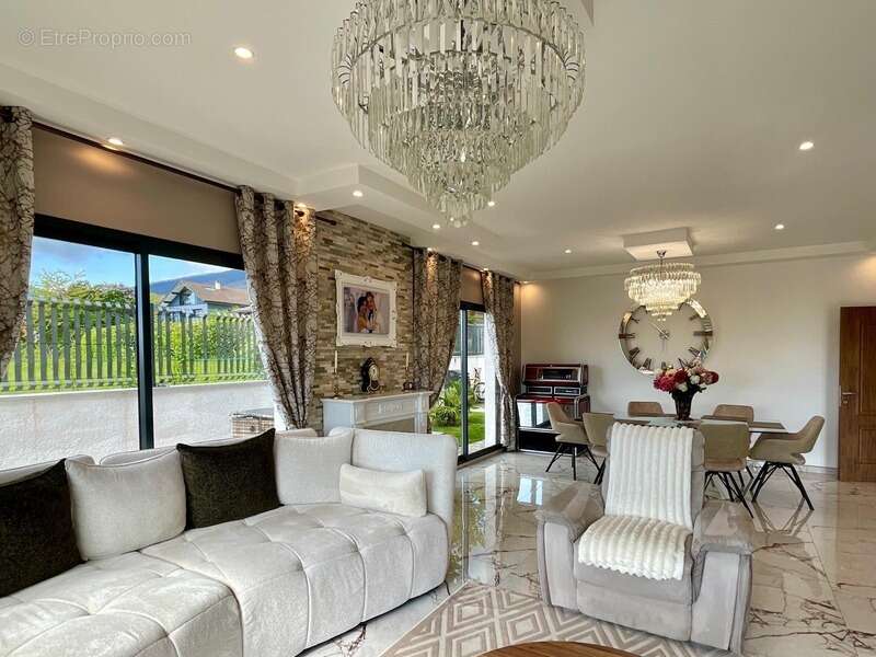 Maison à SAINT-JEAN-DE-GONVILLE