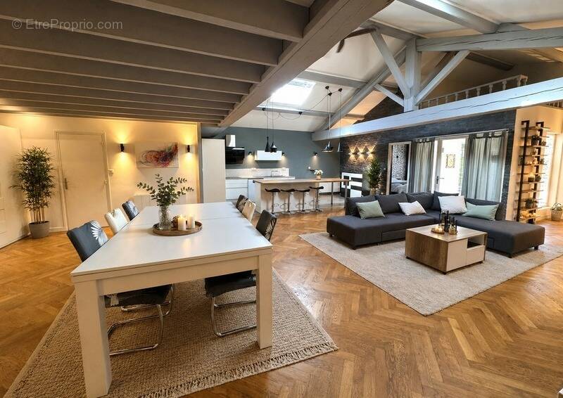 Appartement à JONAGE