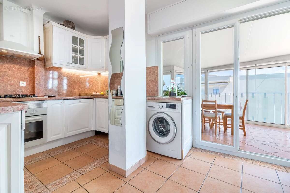 Appartement à LE CANNET