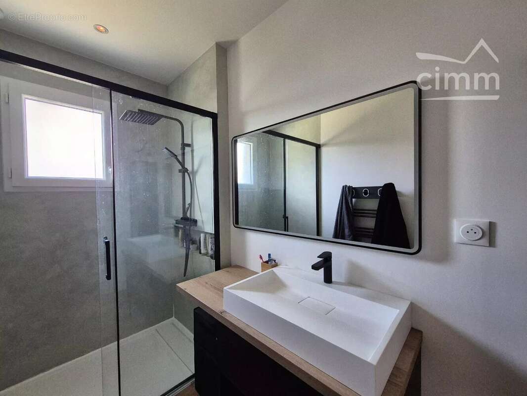 VINEUIL (41350) – Maison contemporaine de 140 m² – 5 chambres – Terrain clos – Domotique – Proche écoles - photo 7