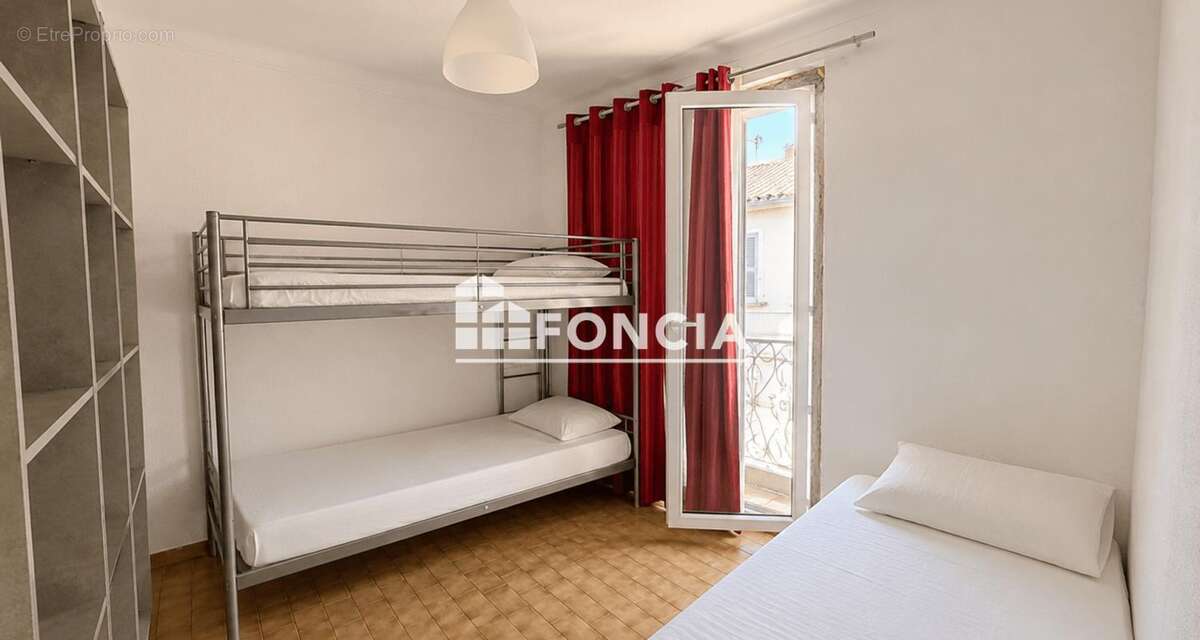 Appartement t3 - centre ville - residence securisee - cogolin - photo 3