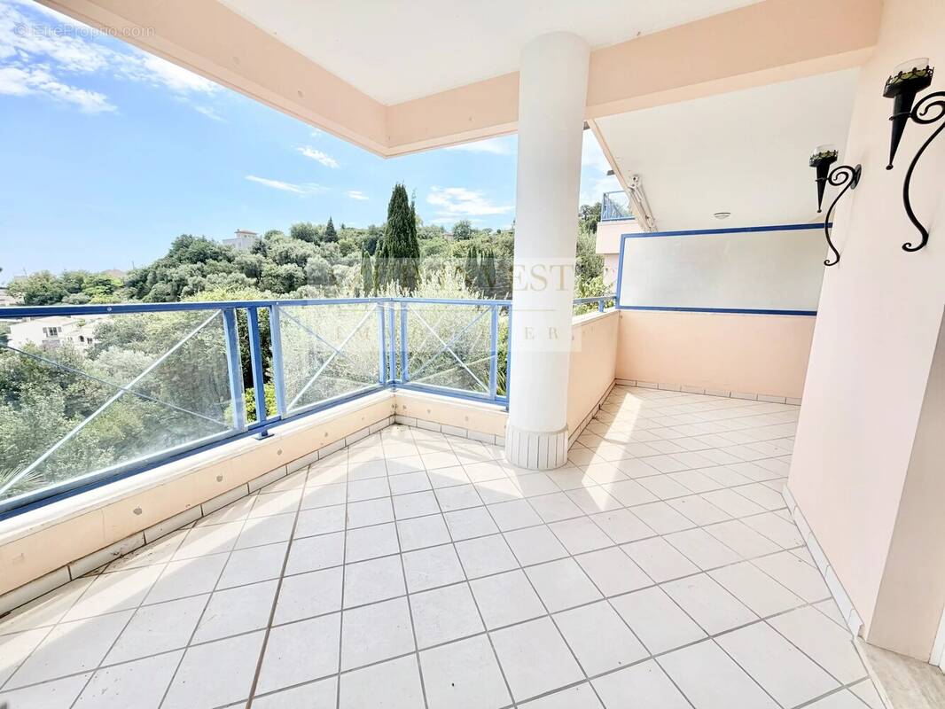 Photo Appartement à Roquebrune-Cap-Martin au prix de 345 000€