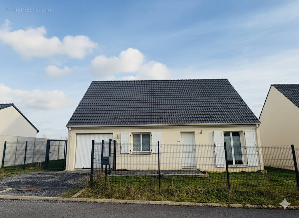 Maison à SAINT-QUENTIN
