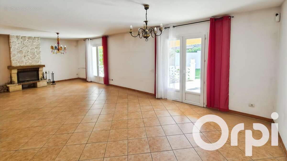 Maison à PONT-SAINT-ESPRIT