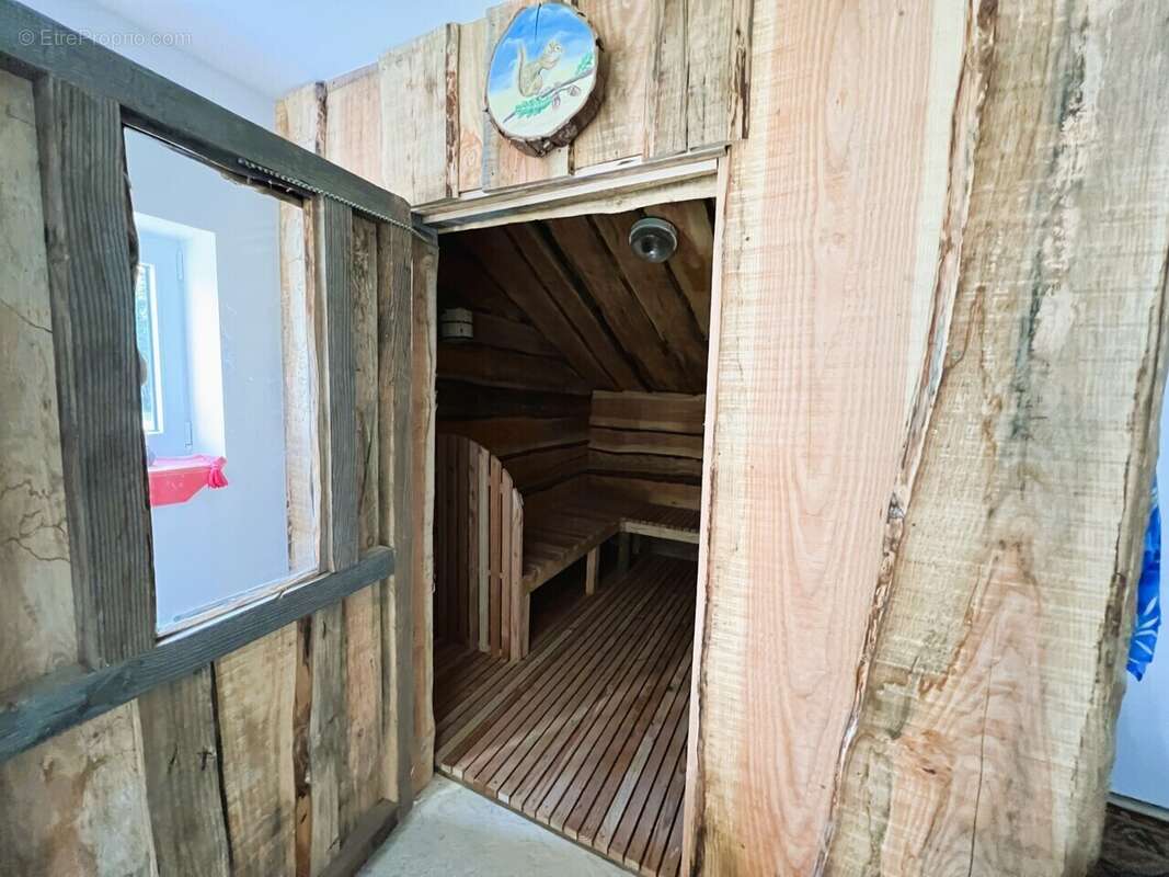 Maison à SAINT-PARDOUX-LA-CROISILLE