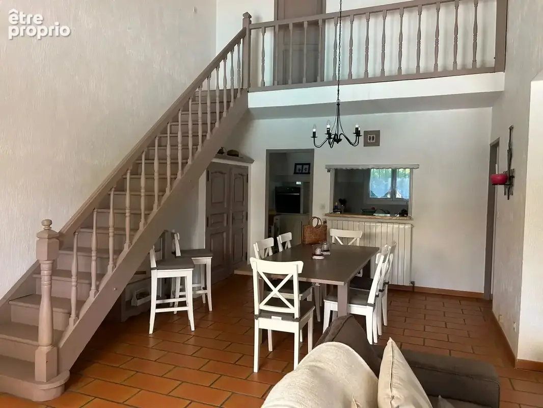 Maison proche du centre du village à Fontvieille - photo 6