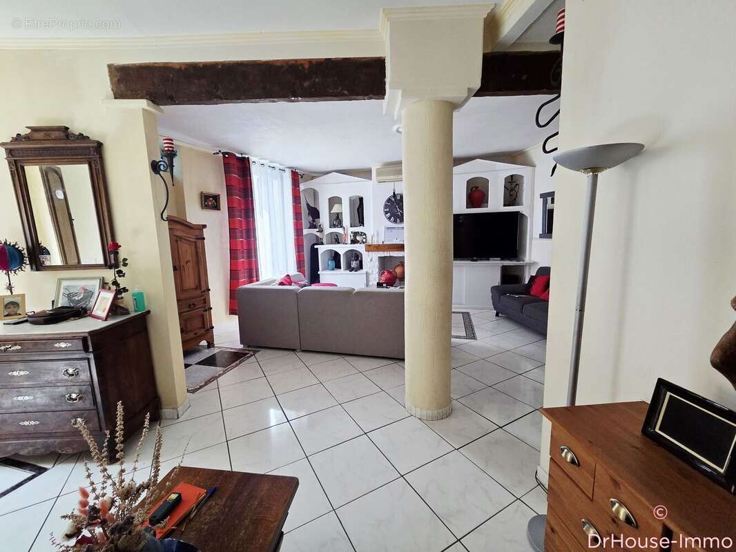 Maison à CAPESTANG