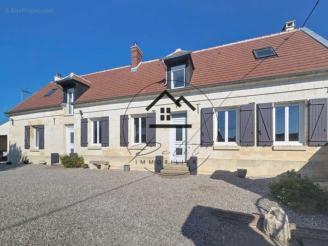 Maison à FOUILLEUSE