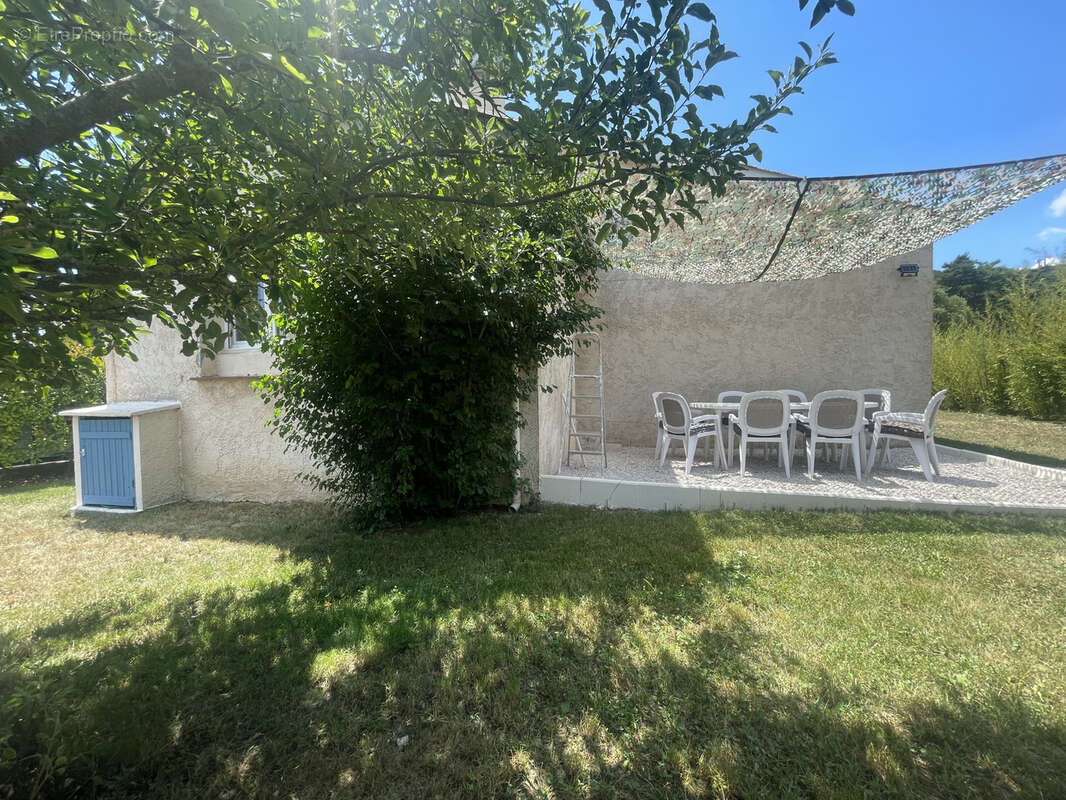Maison à PEYROULES
