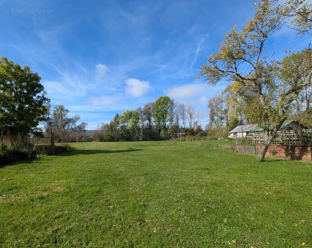 Maison à NEUFCHATEAU