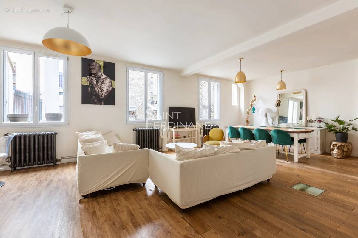 Appartement à PARIS-19E