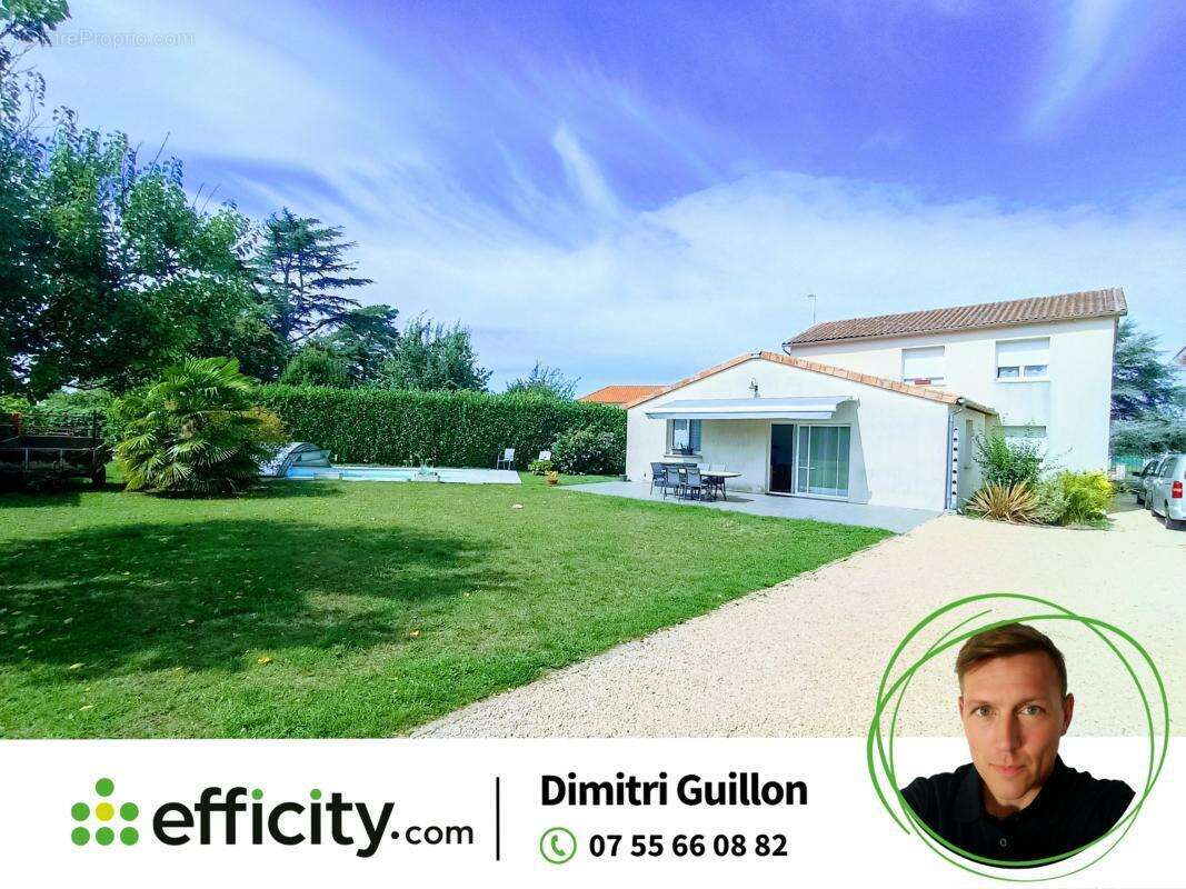 Maison à LUSSAC-LES-CHATEAUX