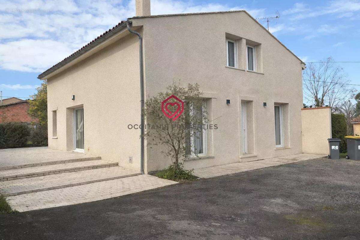 Maison à LEZAT-SUR-LEZE