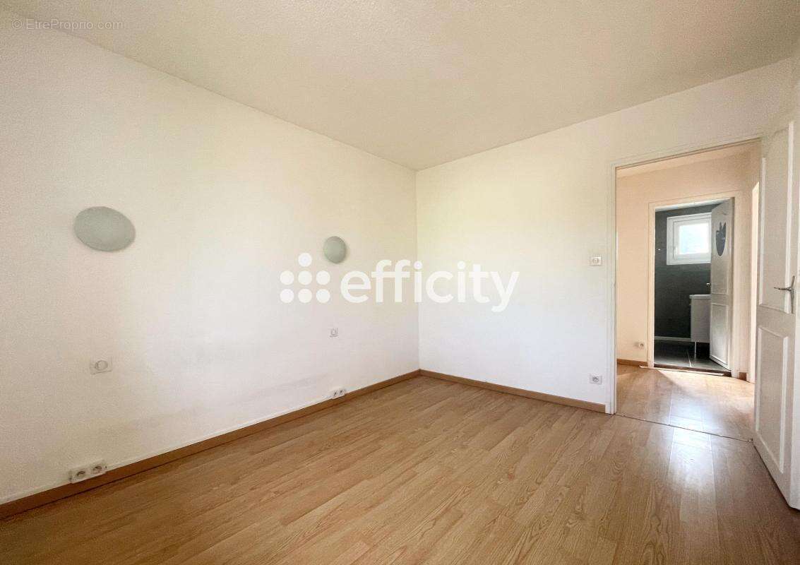 Maison 128 m² à Varilhes  - photo 6