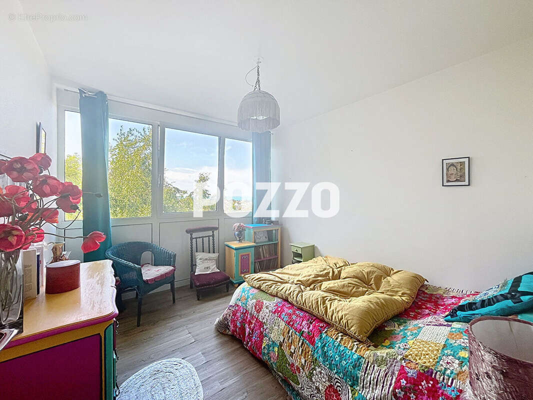 Appartement à JULLOUVILLE