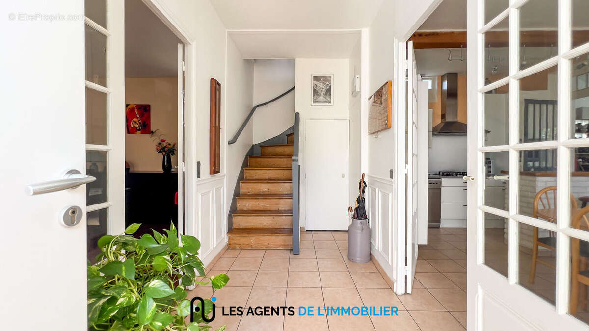 Maison à NANTERRE