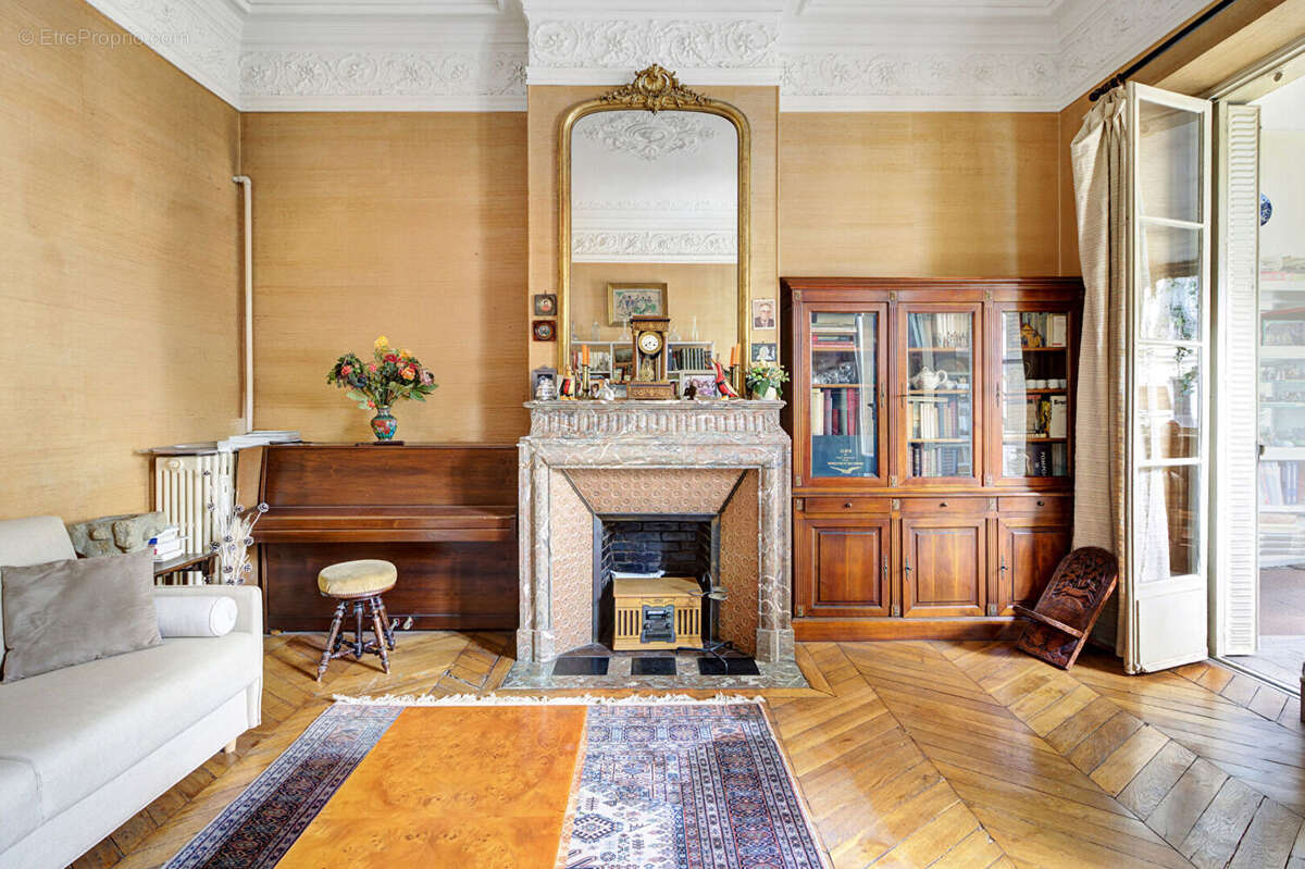 Appartement à PARIS-12E