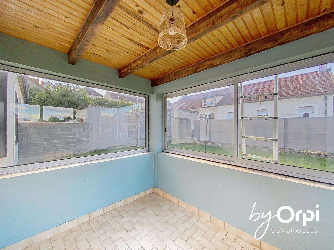 Maison à SAINT-ELOY-LES-MINES