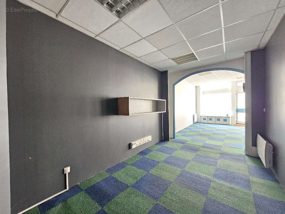 Immeuble 110m² à coteaux-du-blanzacais - photo 6