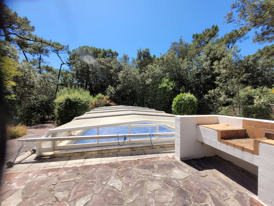 Villa avec piscine 200m2 habitables - Parc de la résidence - La Palmyre - photo 6