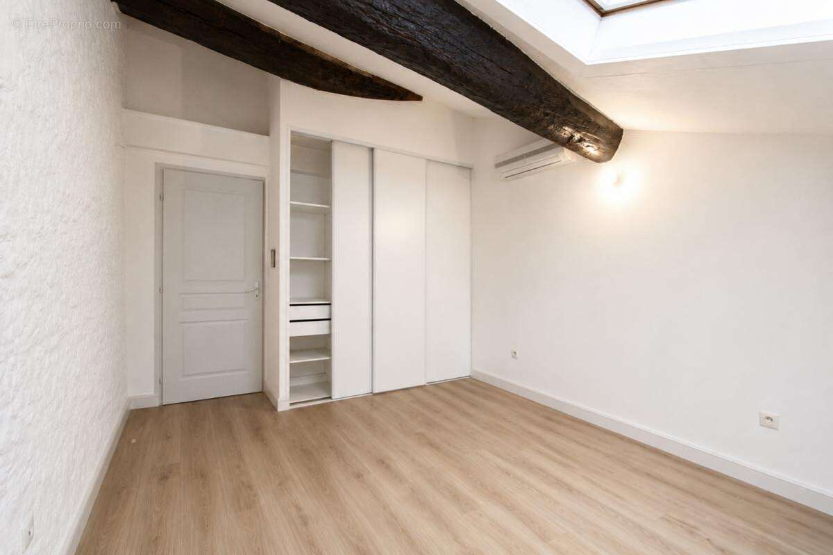 Immeuble de rapport  2 appartements et grand garage de 90 m Argeliers - photo 8