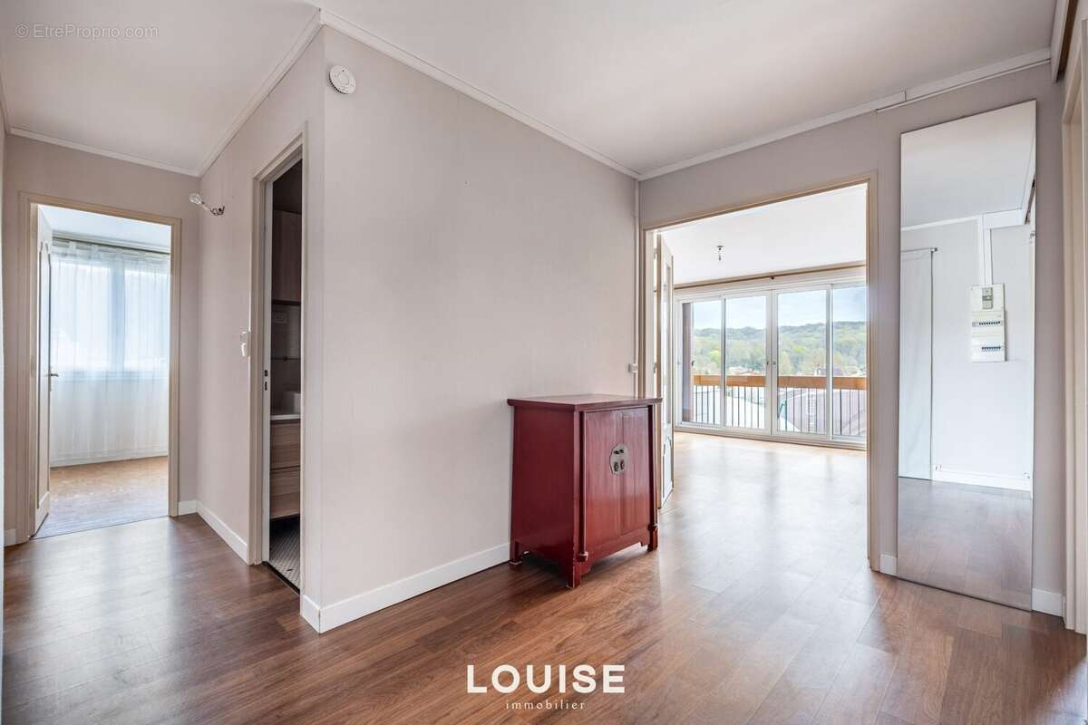 Appartement à CHAVILLE