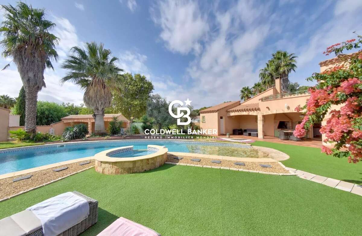 Maison à SAINT-CYPRIEN