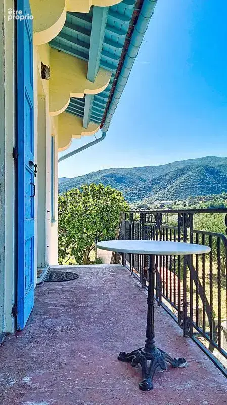 Maison 4 faces avec vue sur le Canigou – 1760 m² de terrain, piscine, garage, dépendance, panneaux solaires - photo 10