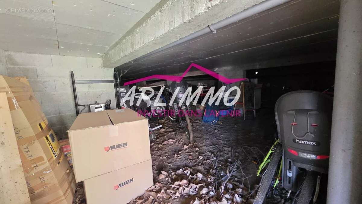 Maison à MONTPEZAT-SOUS-BAUZON