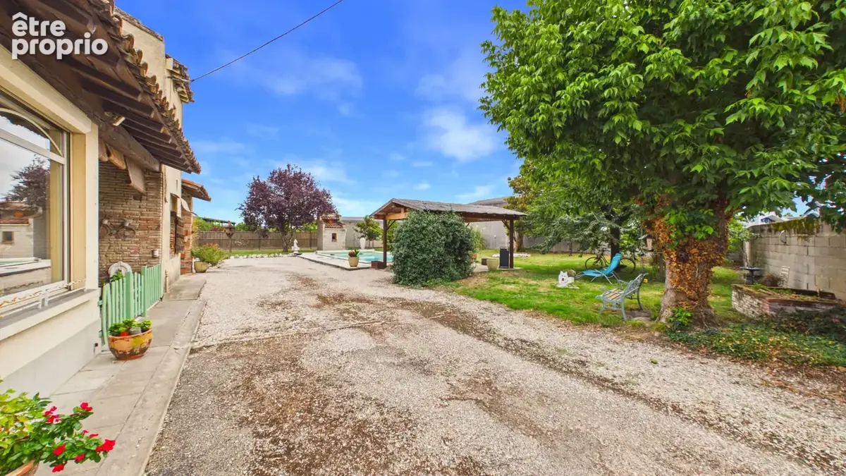 Maison familiale avec piscine à proximité du centre-ville de Montauban - photo 13