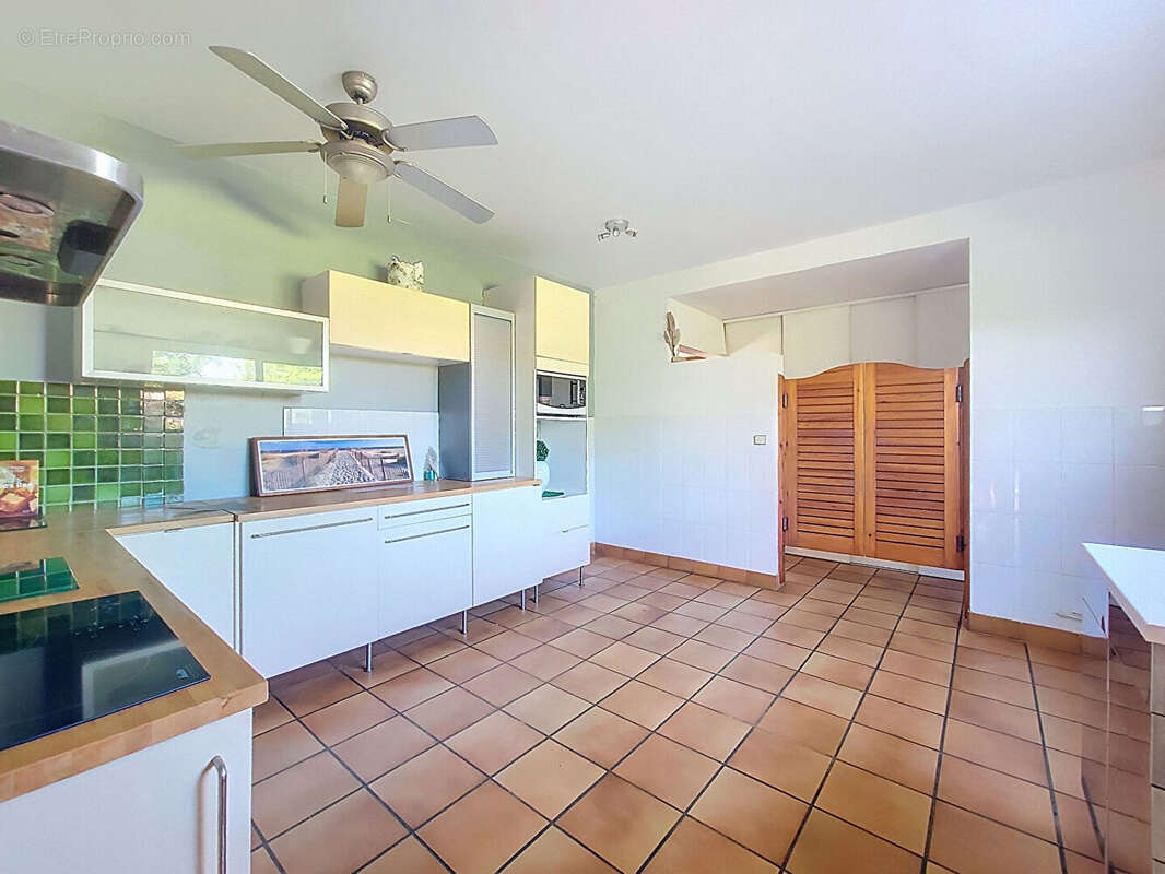 Maison à PAREMPUYRE