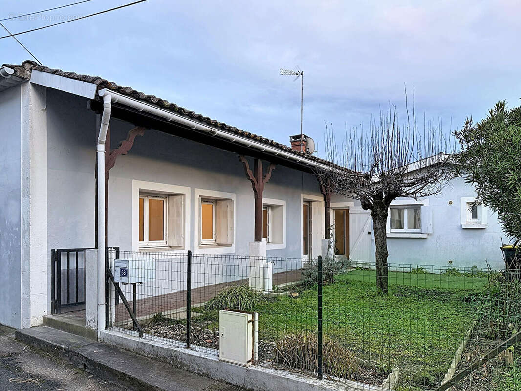 Maison à LANDIRAS