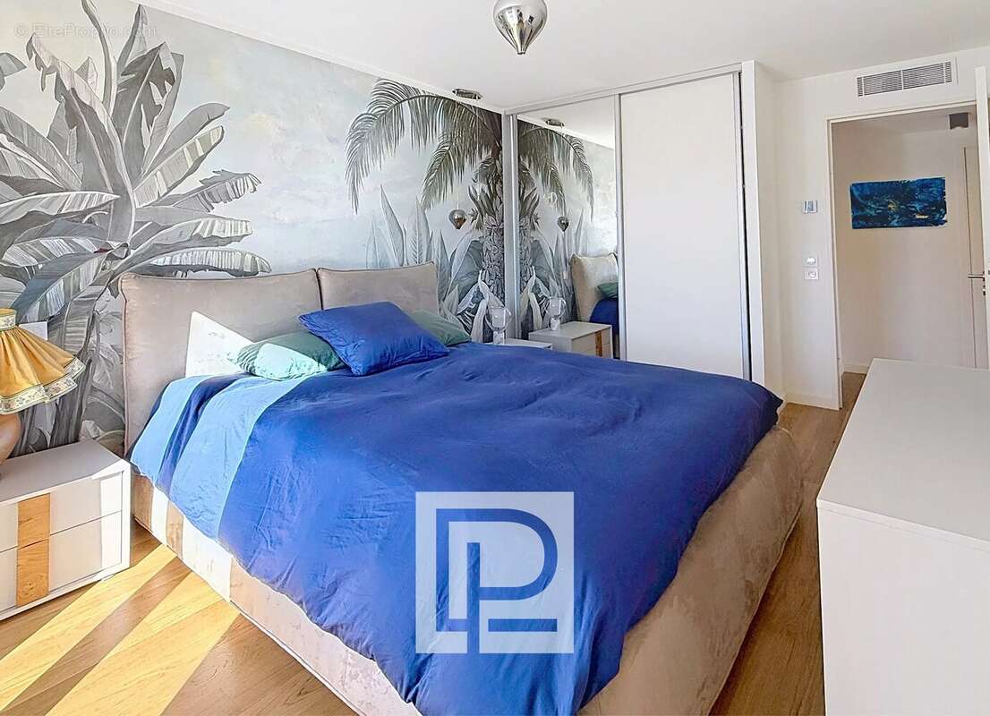 Appartement à MOUGINS