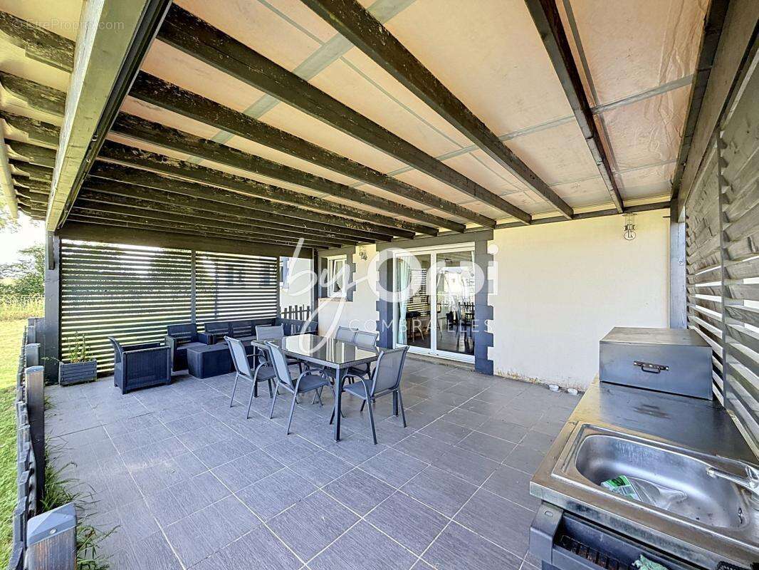 Maison à MOUREUILLE