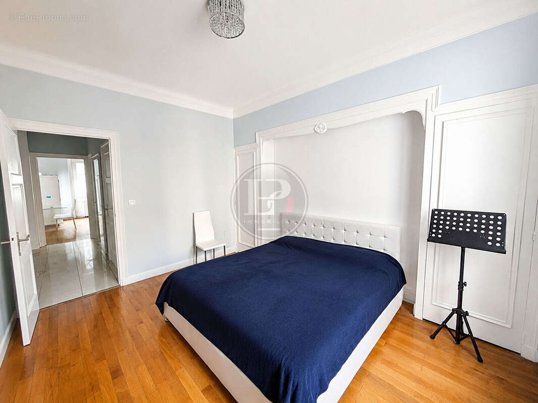 Appartement 84 m² - Immeuble Art déco à 150 m du Parc de la Tête d'Or - photo 8