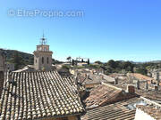 Appartement à CEYRESTE