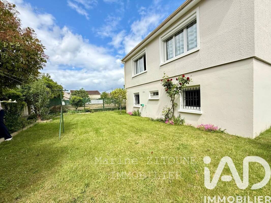 Maison 94 m² à La Ville-Du-Bois  - photo 1