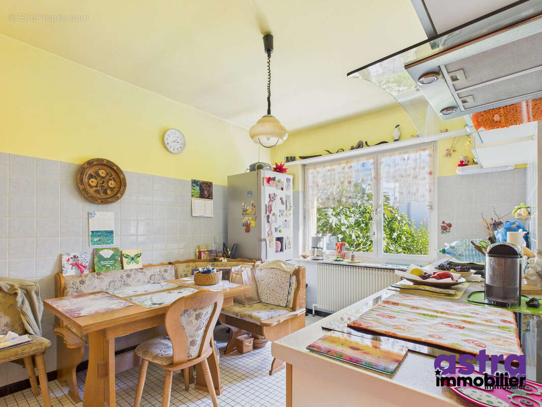 Maison à VILLAGE-NEUF