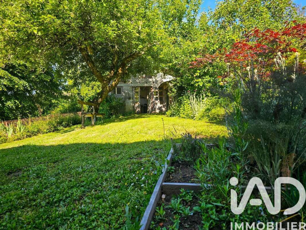 Maison 77 m² à Champagnac-La-Riviere  - photo 6