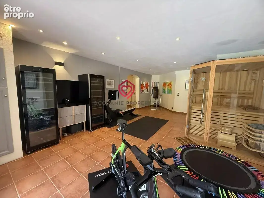Magnifique maison avec un beau terrain, piscine et garage - photo 15
