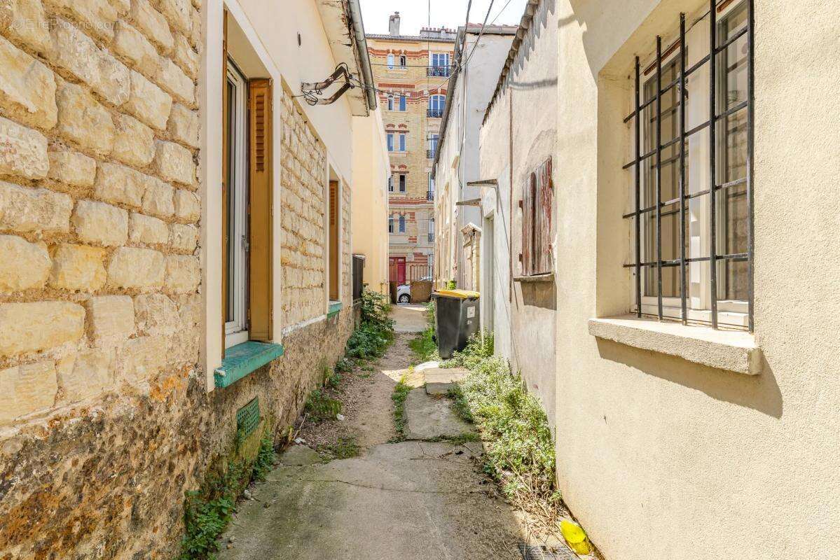 Maison à ASNIERES-SUR-SEINE