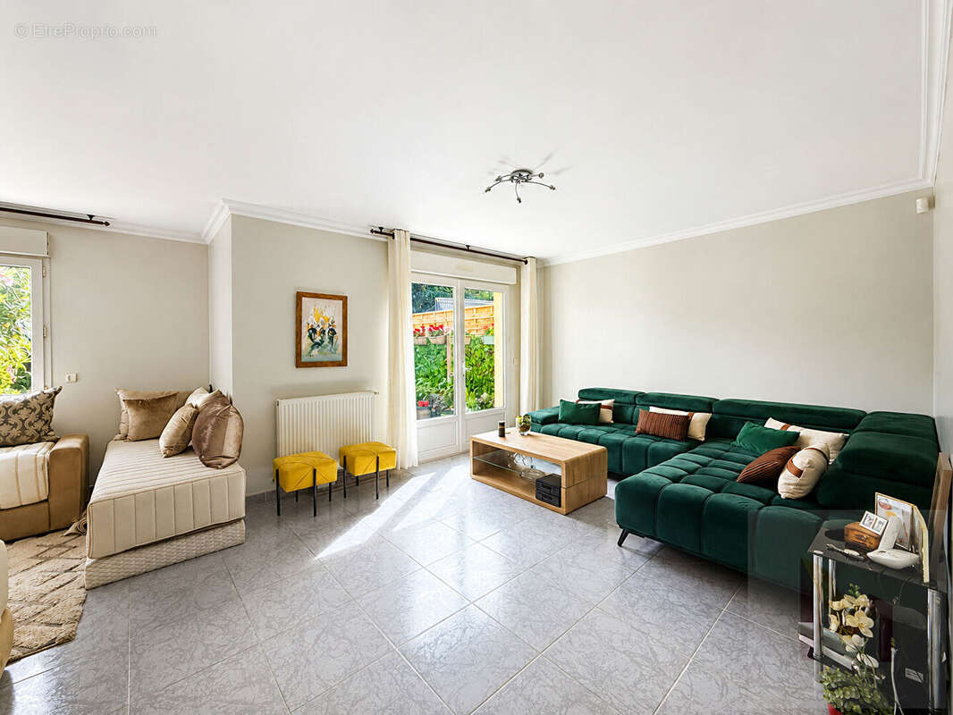 Maison à NEUILLY-PLAISANCE