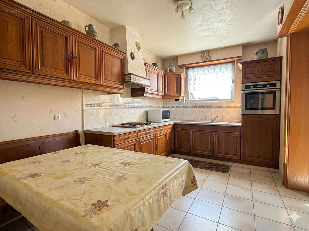 Krautergersheim - Maison familiale de caractère -135 m² sur 13 ares - photo 7