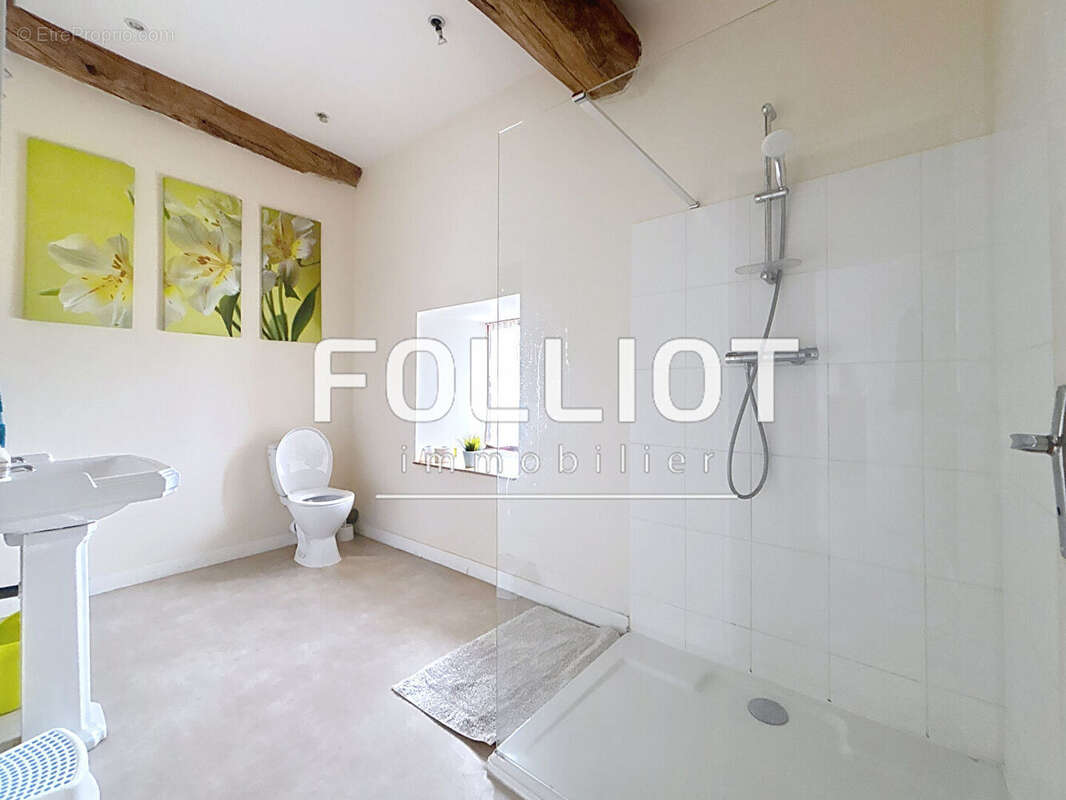 Maison à TESSY-SUR-VIRE