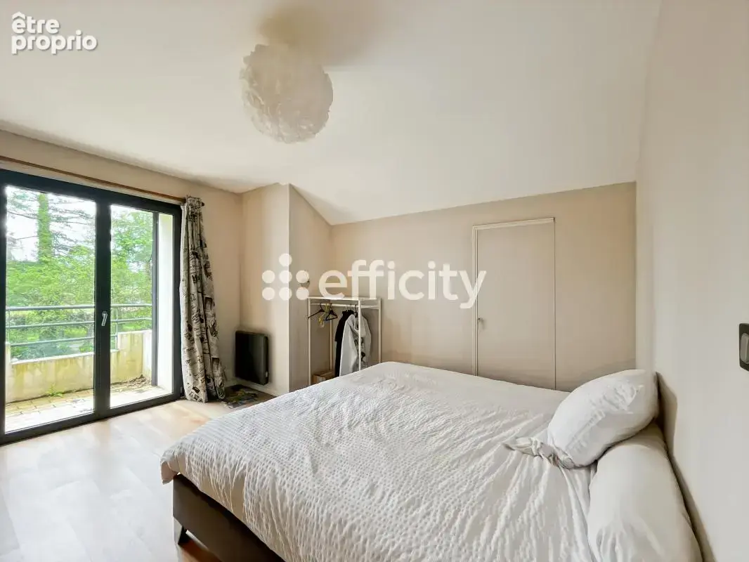 Maison 9 pièces 205 m² à vendre à Puy-Guillaume (63290) - photo 8