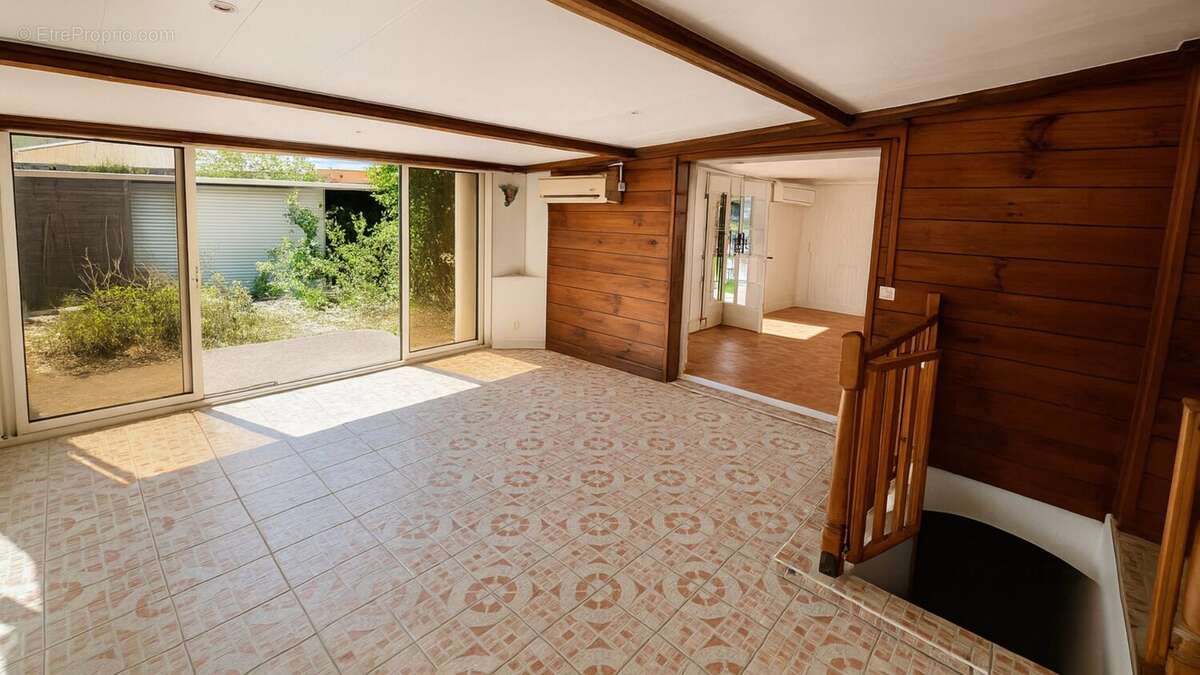 Maison à SAINTE-SUZANNE