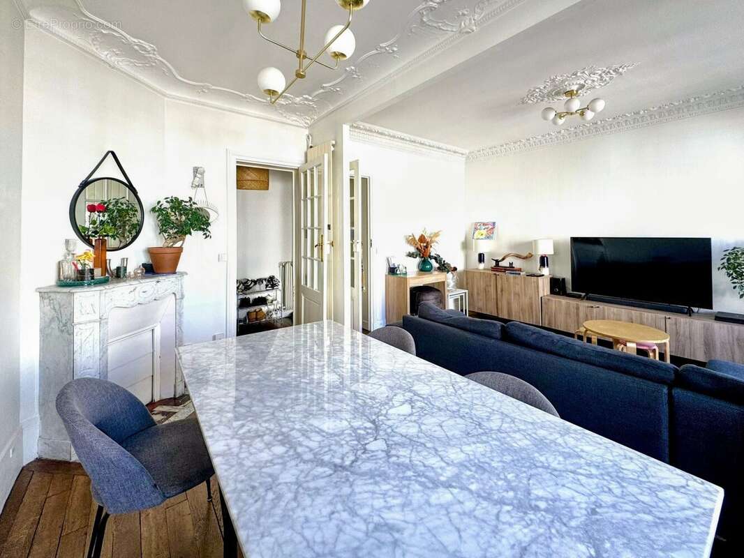 Appartement à SURESNES