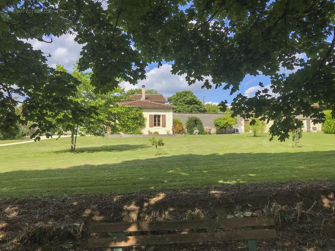 Maison à MATHA